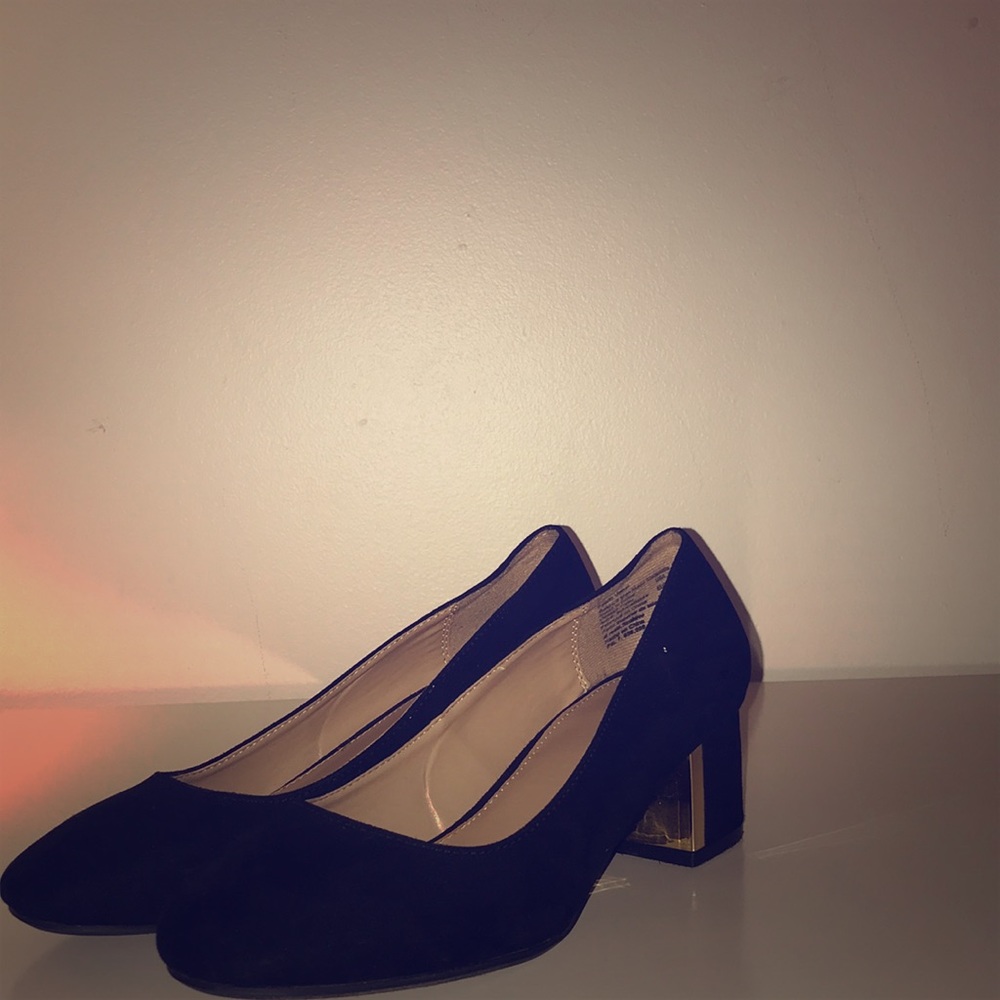 Black Wedges!